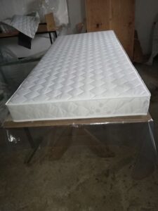 Postelje in vzmetnice - Oprema Šuler